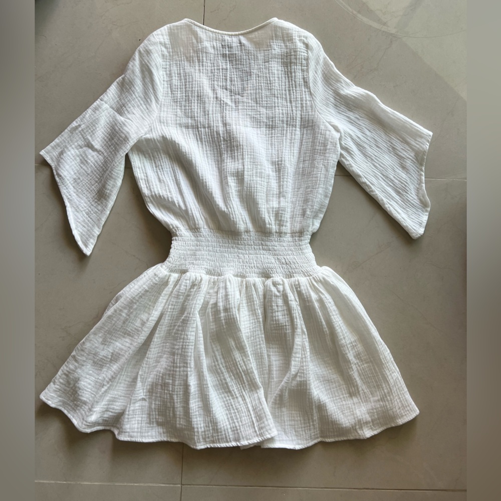 MIOU MUSE Women Casual White Dress- Size Small - Picture 3 of 4